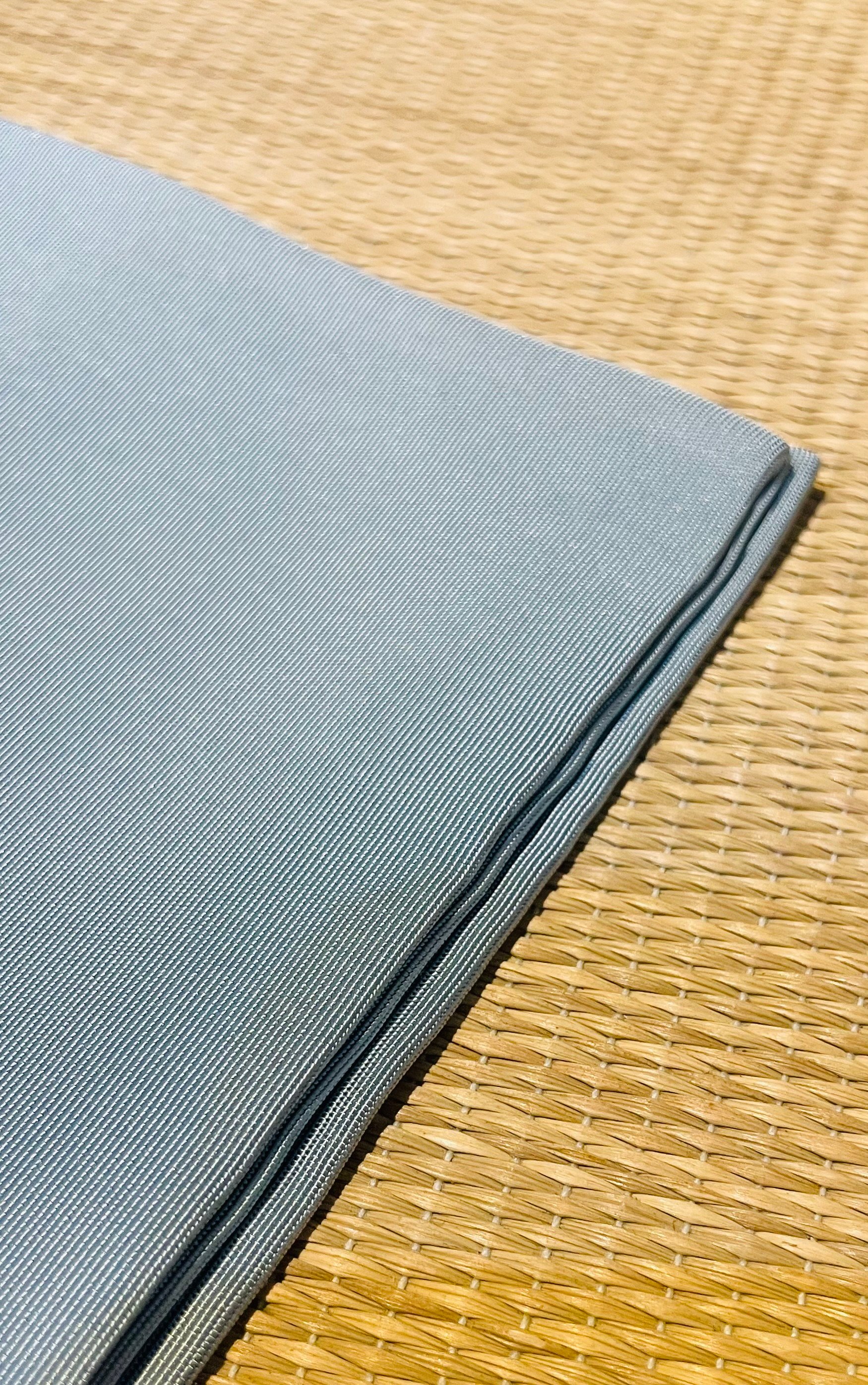 淡交センターカルム謹製 干支 正絹 帛紗「亥」ブルーグレー | ginyoudo
