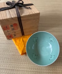 美品桐箱付き】在銘 菊泉窯 田中源彦造 赤織部 織部焼茶碗 | ginyoudo