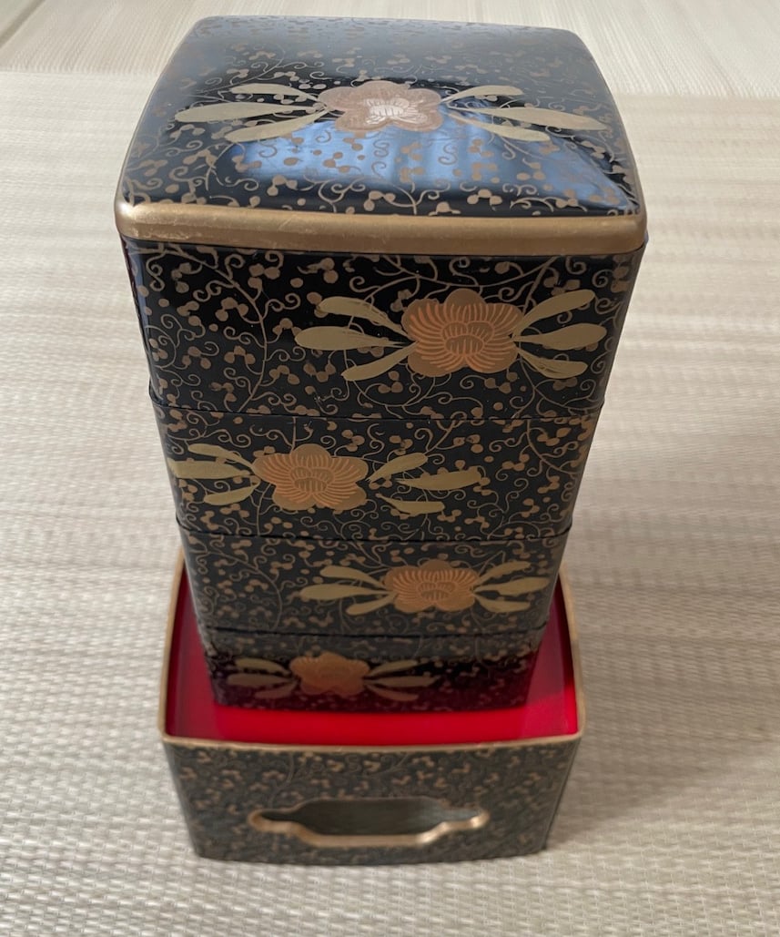 元箱付き】雛道具 重箱と重箱台セット | ginyoudo