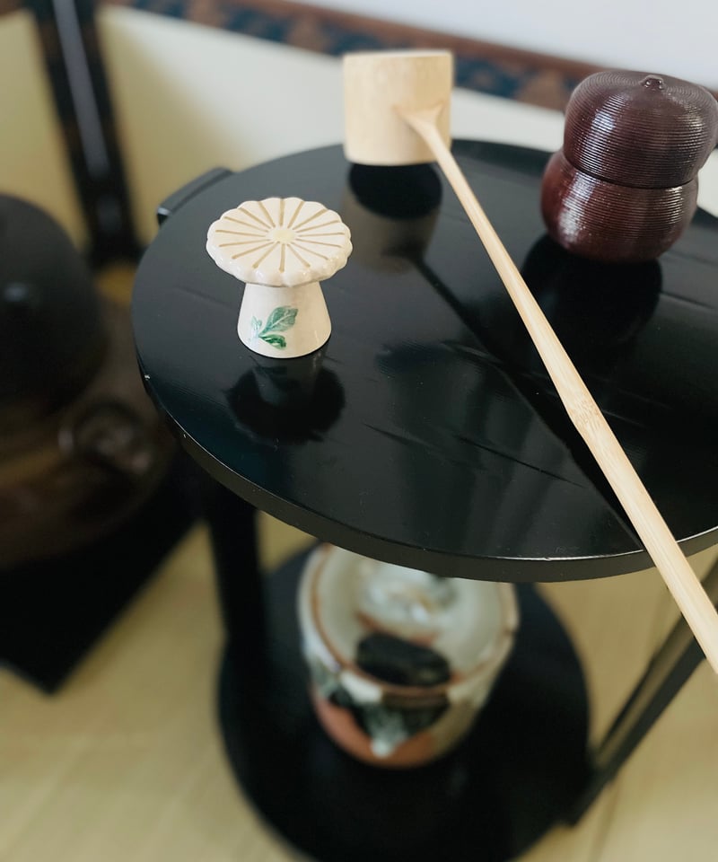 美品 在銘 桐箱ウコン布有】北野焼 㐂久蓋置 菊蓋置 | ginyoudo