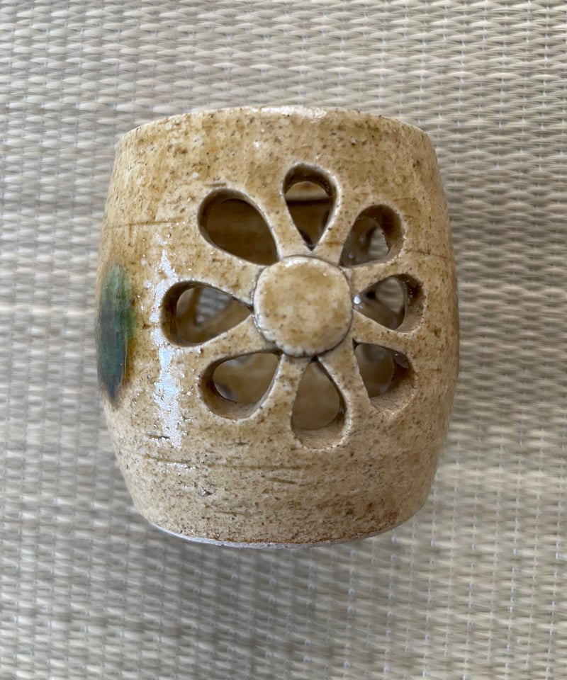 在銘 美品】山口茂造 菊 透かし 黄瀬戸 蓋置 茶道具 | ginyoudo