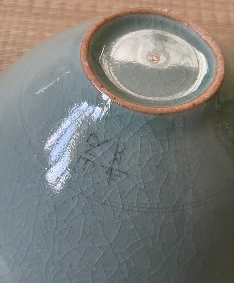 美品 桐共箱付】沙音窯 松月 金鐘浩造 高麗青磁 平茶碗 | ginyoudo
