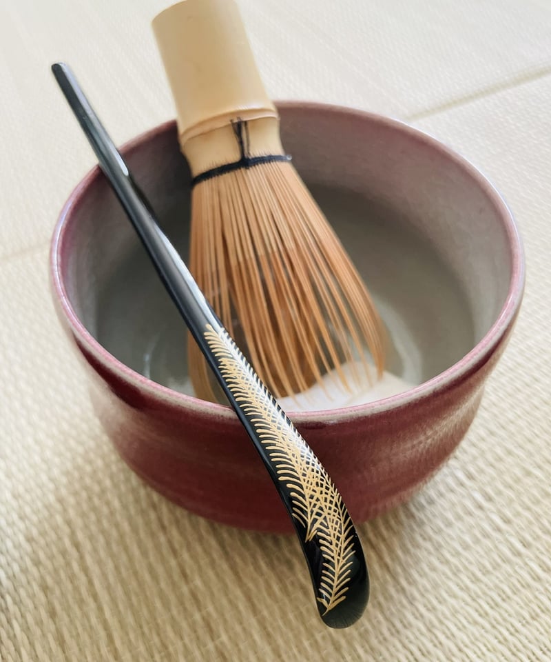 万古焼蓮葉型丼 共箱 万古焼蓮葉型丼 共箱 - メルカリ