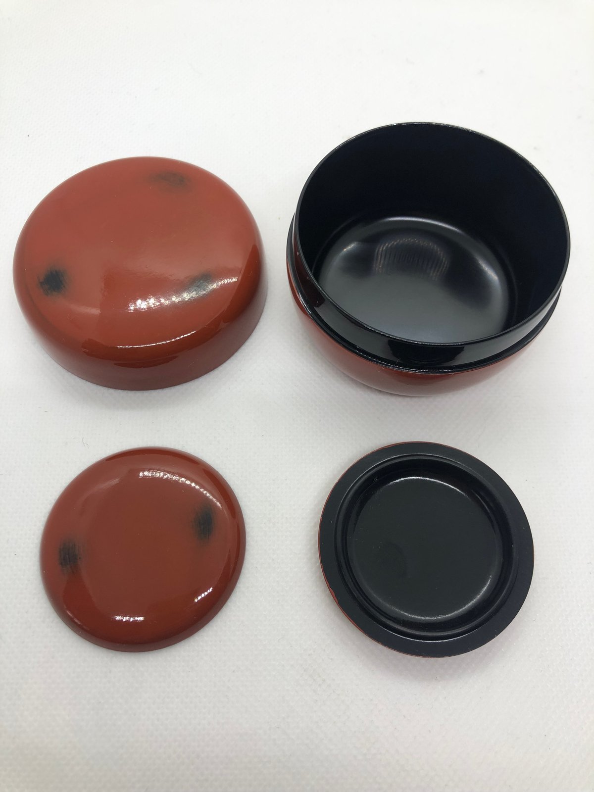 美品】根来塗り布目風茶箱/根来塗り平棗・茶筅筒・香合・羽箒セット