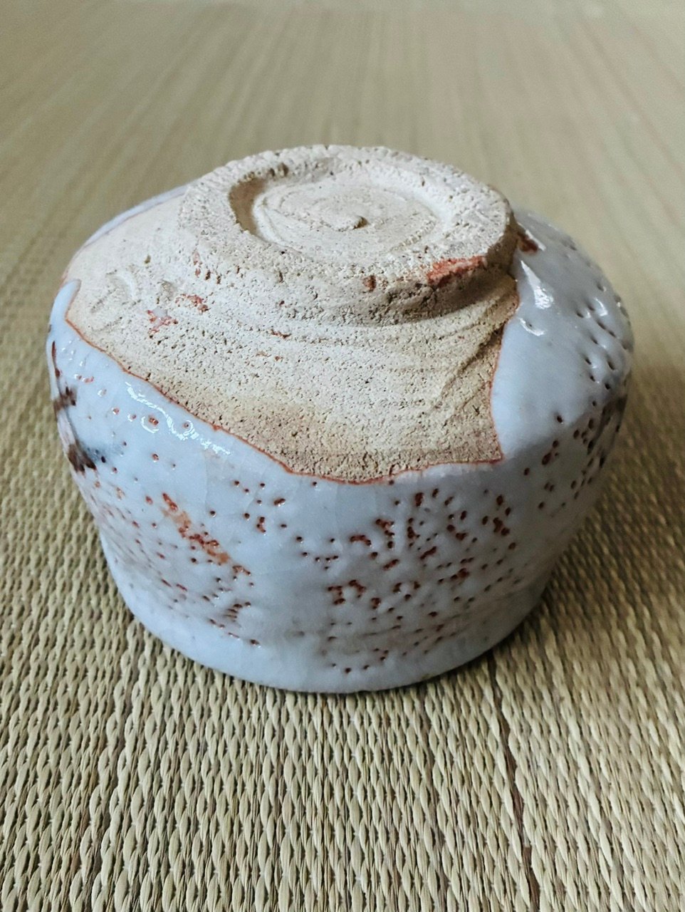 茶道具　茶碗　御題:車　志野　拝土窯　水野古麦作　栞　共箱　S281CW 美品】瀬戸 拝土窯 水野古麦造 志野茶碗 絵志野茶碗 | ginyoudo