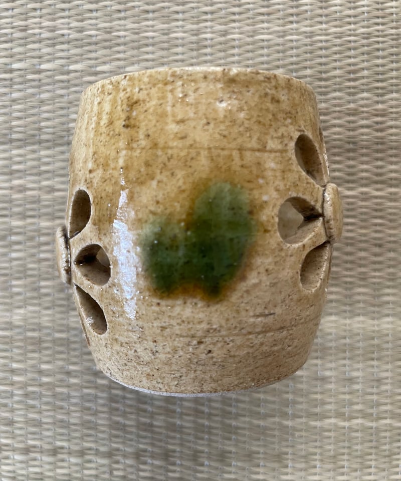 在銘 美品】山口茂造 菊 透かし 黄瀬戸 蓋置 茶道具 | ginyoudo