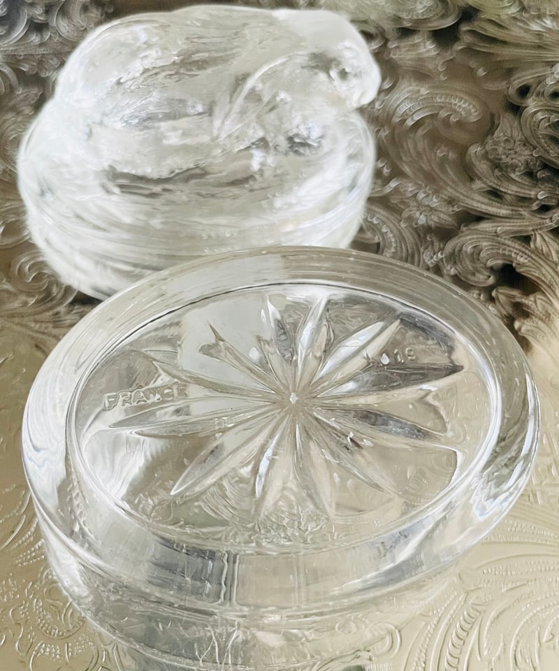 美品 未使用保管品】フランス製 Luminerc ガラス製うさぎ小物入れ