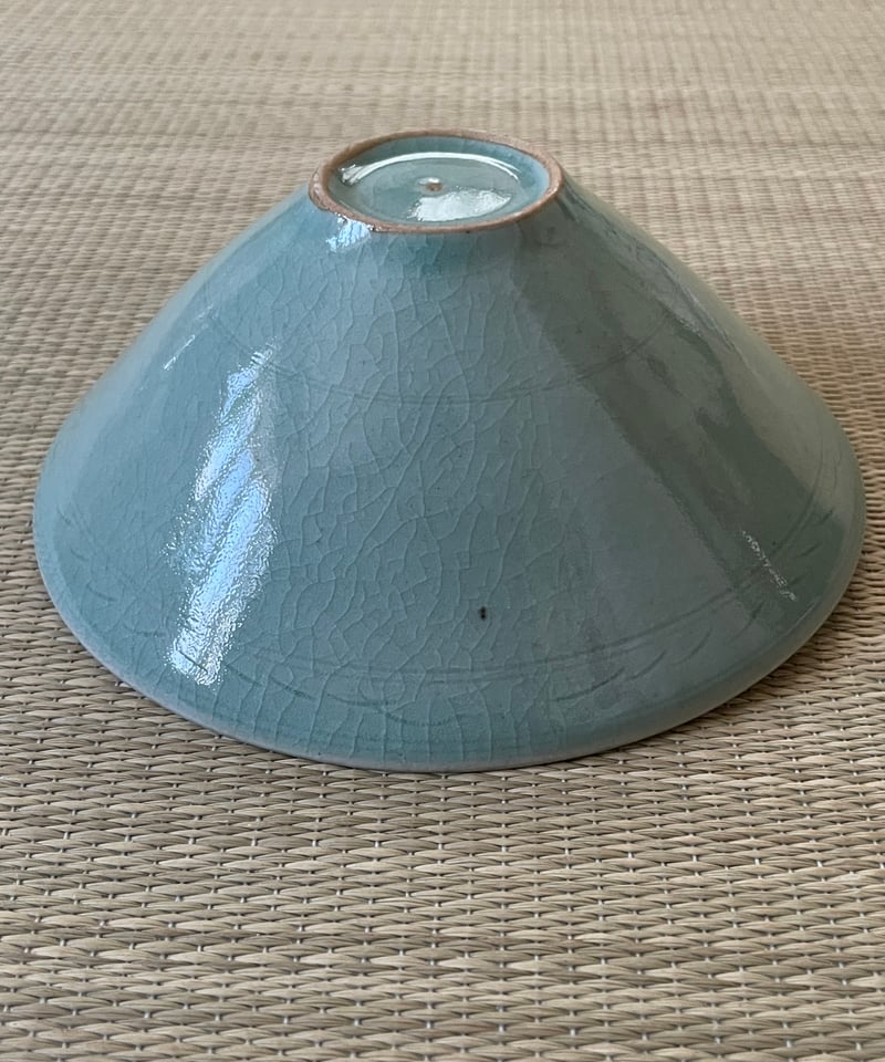 美品 桐共箱付】沙音窯 松月 金鐘浩造 高麗青磁 平茶碗 | ginyoudo