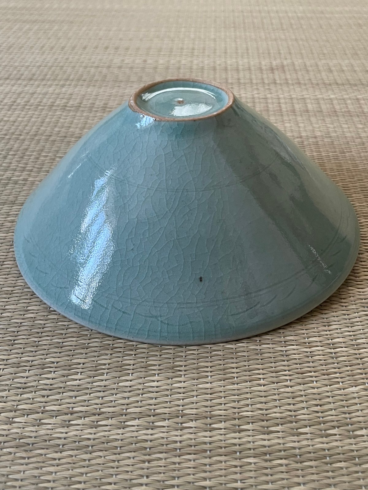美品 桐共箱付】沙音窯 松月 金鐘浩造 高麗青磁 平茶碗 | ginyoudo