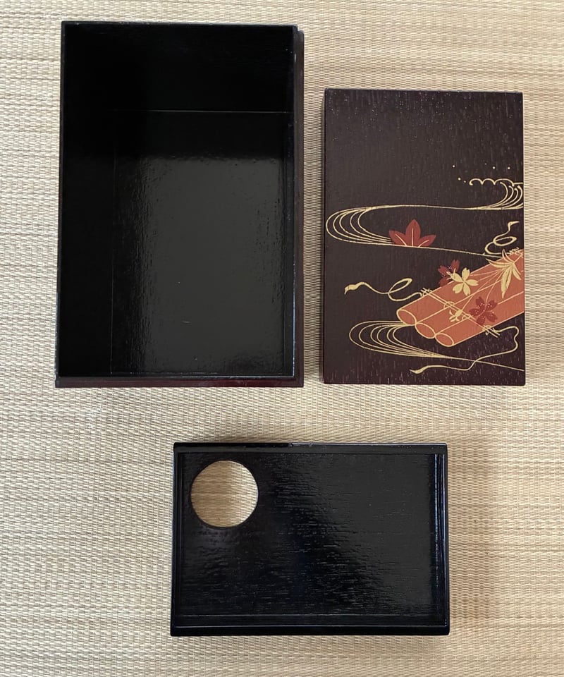 美品】 利休茶箱/茶筅筒平棗セット 花筏に竜田川と銀杏 桐製 茶箱
