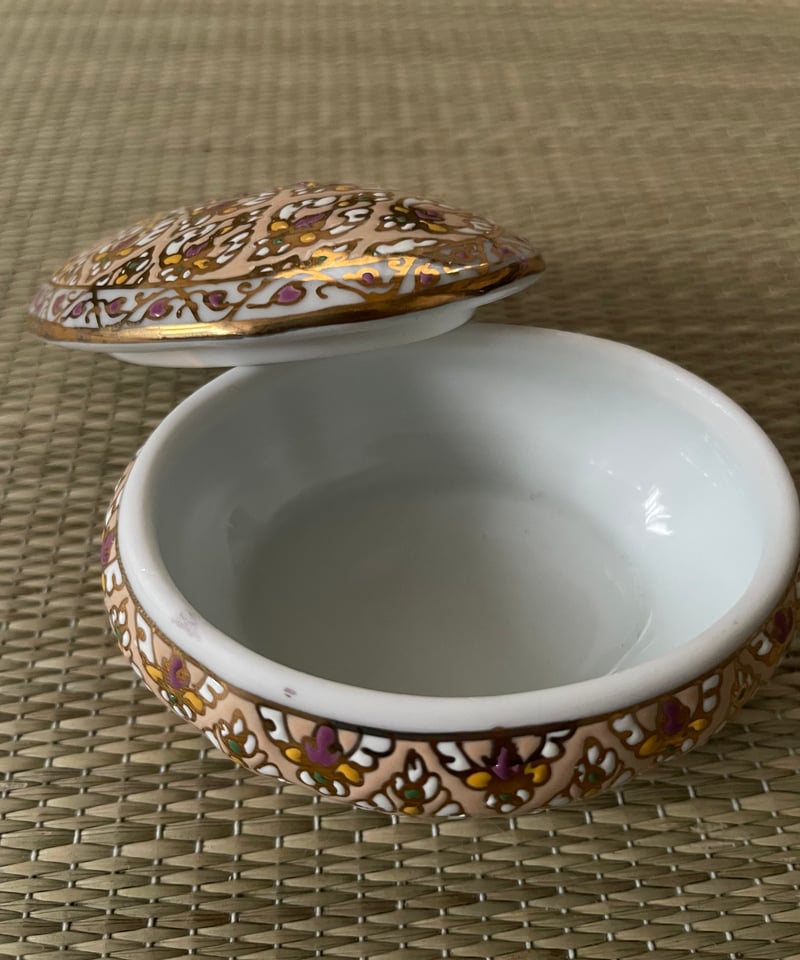 新品】ベンジャロン焼 小物入れ 見立て薄茶器 棗 ベージュ タイ製