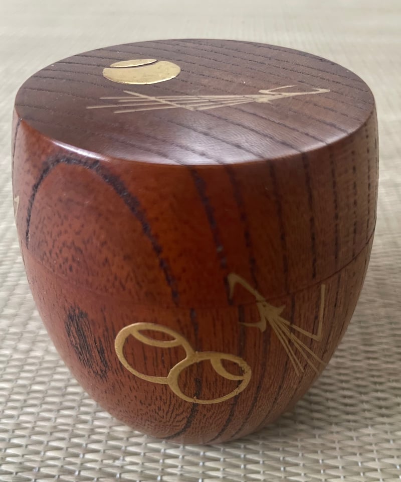 美品】拭漆 欅 胴張棗 ツボツボ文様に五葉の松 | ginyoudo