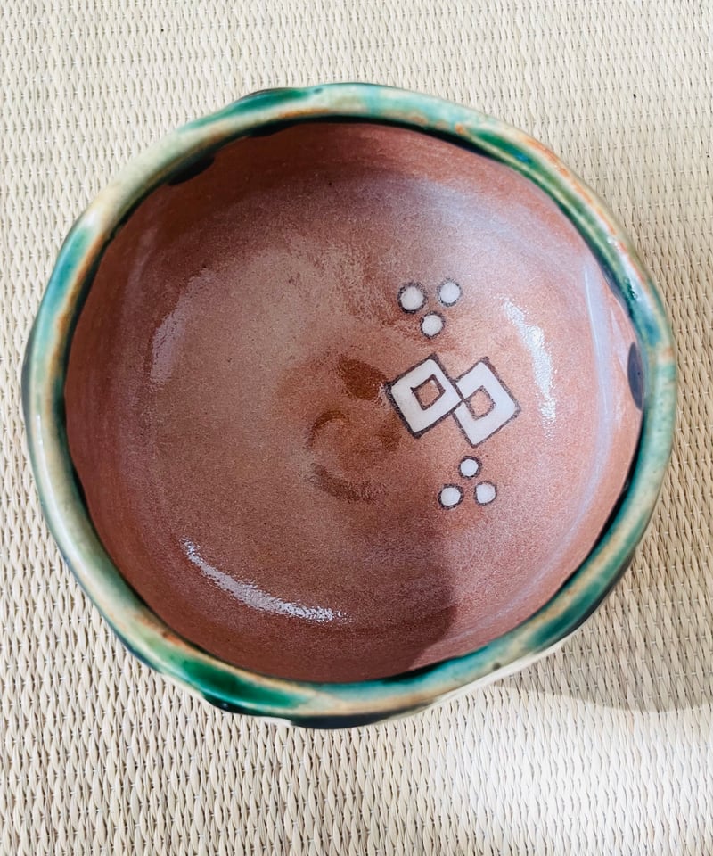 美品 紙共箱 栞付】在銘源彦造 菊泉窯 織部小茶碗 赤織部 | ginyoudo