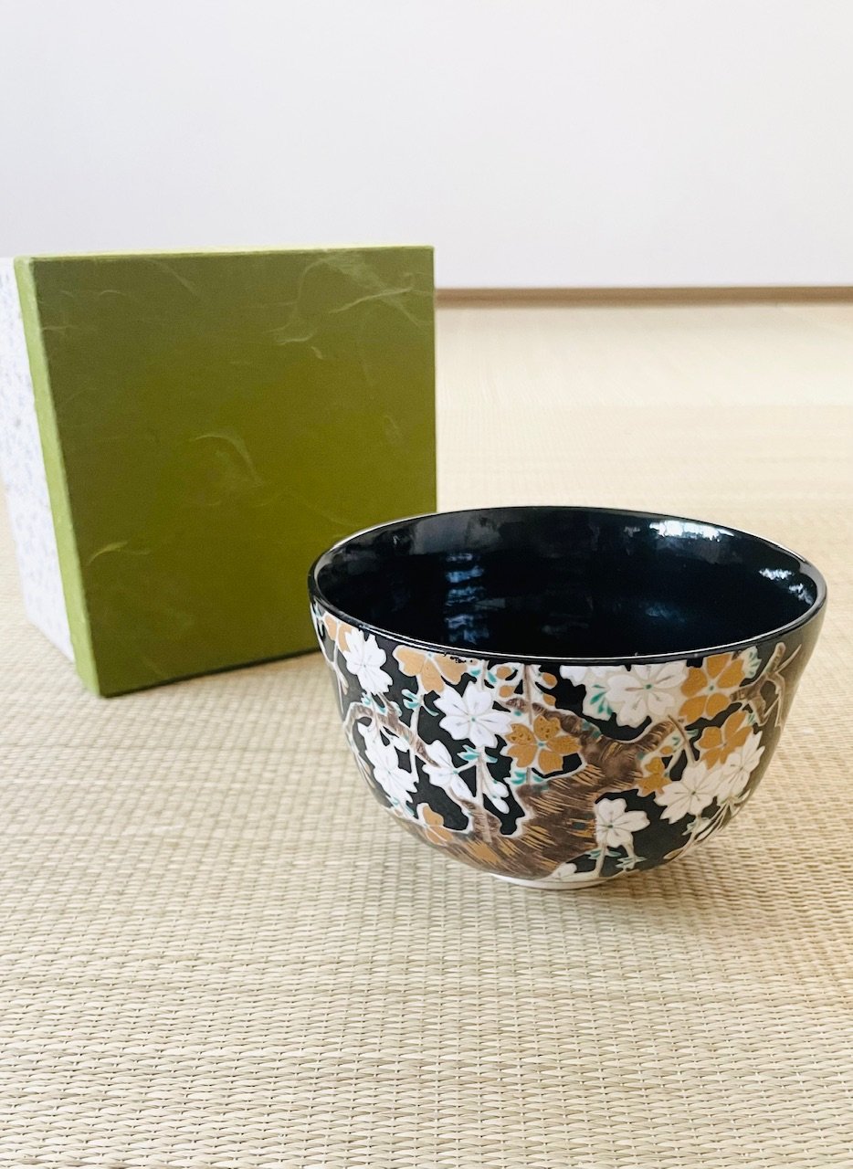 在銘 紙箱付】宮地英香 黒仁清 桜 さくら 茶碗 | ginyoudo
