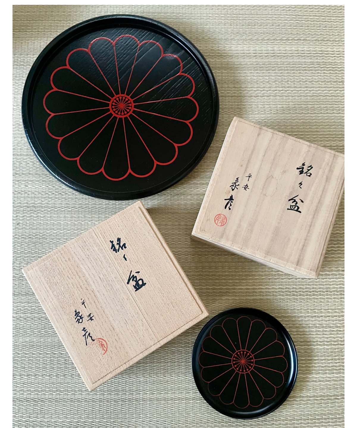 紙箱付美品】象彦謹製 大原盆 木製漆塗 菊紋様 干菓子盆 | ginyoudo