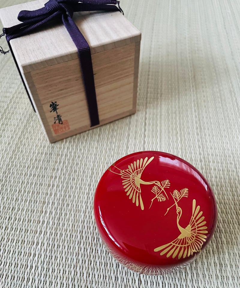 美品 桐箱付】峯清造 松喰鶴 大平棗 平棗 朱赤 | ginyoudo