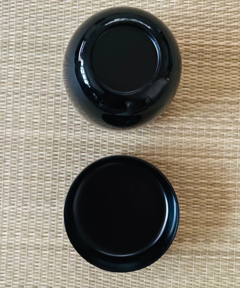 美品 未使用保管品】木製 漆塗り 仕覆付き黒棗 正絹名物裂「十色間道
