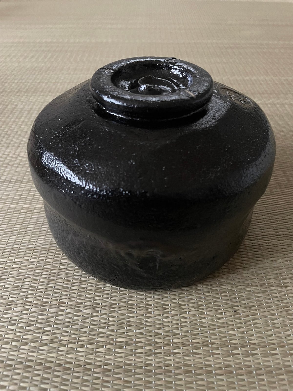 古い 楽焼 楽茶碗 黒楽 茶碗 楽印 木箱入り 美品 在銘桐箱】桂楽造 桂窯 数印 黒楽茶碗 | ginyoudo