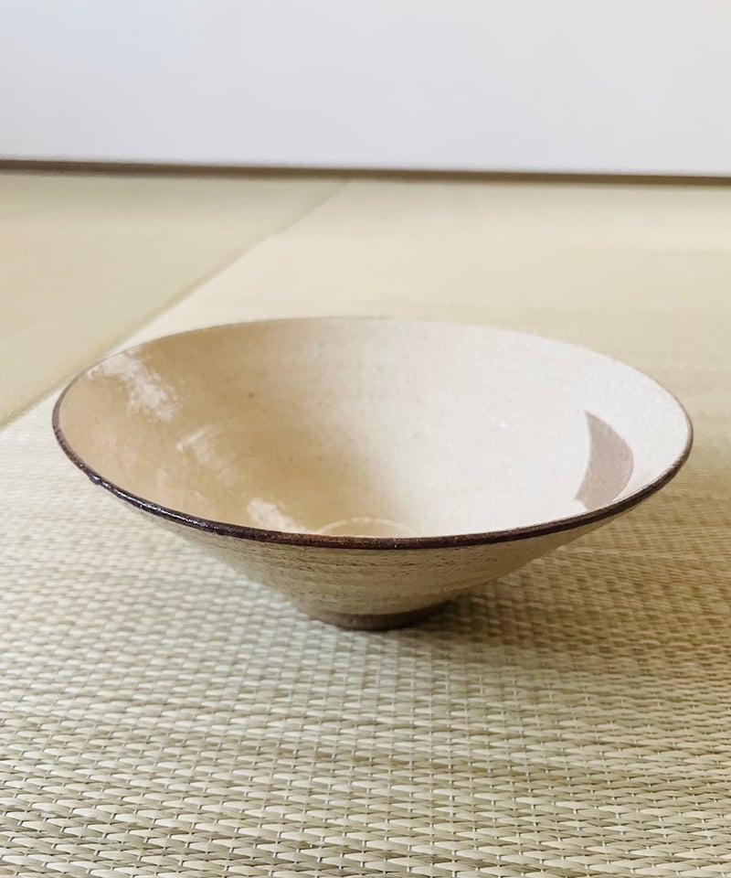 美品 桐共箱付】在銘 松本鉄山造 鐵山 唐津 平茶碗 夏茶碗 | ginyoudo