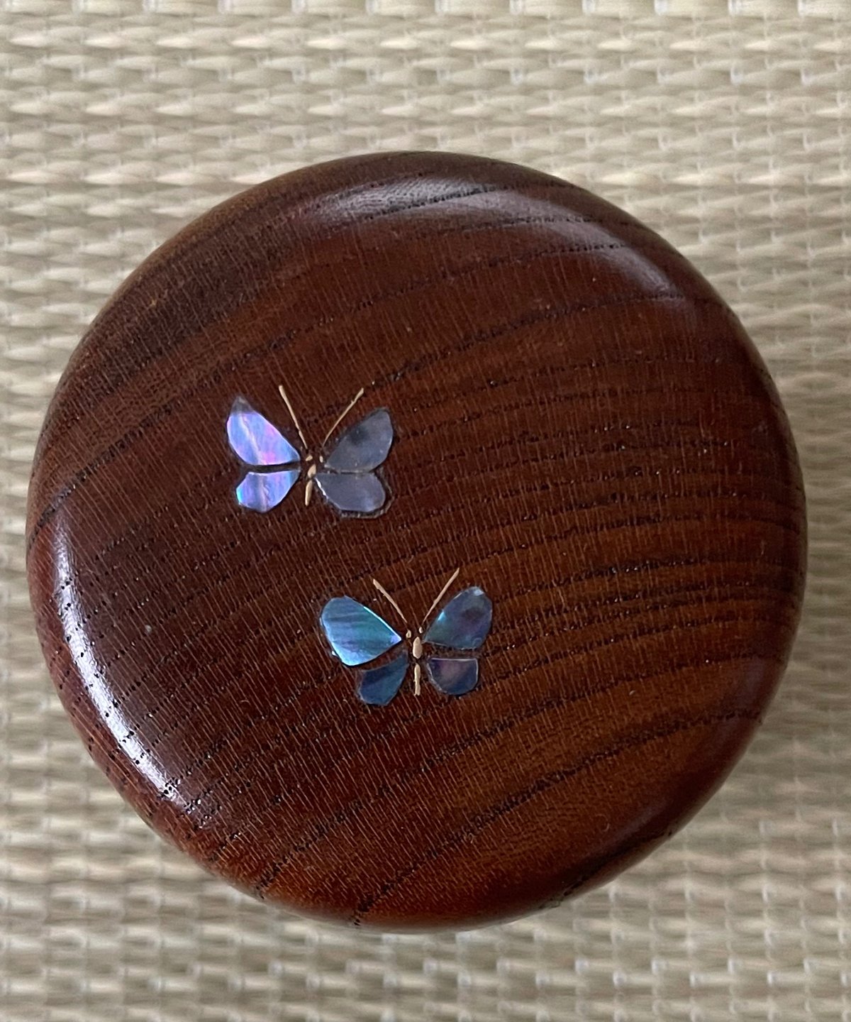 美品:在銘桐箱付き】中林星山造 春草ニ蝶 欅 長棗 春野 棗 | ginyoudo