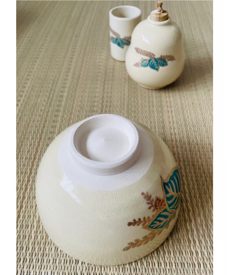 年代不明　鍔3個セット他　桐箱入り Amazon｜鍔箱 ふじ紫色 刀装具の鍔箱を入れる桐箱です。｜収納ケース