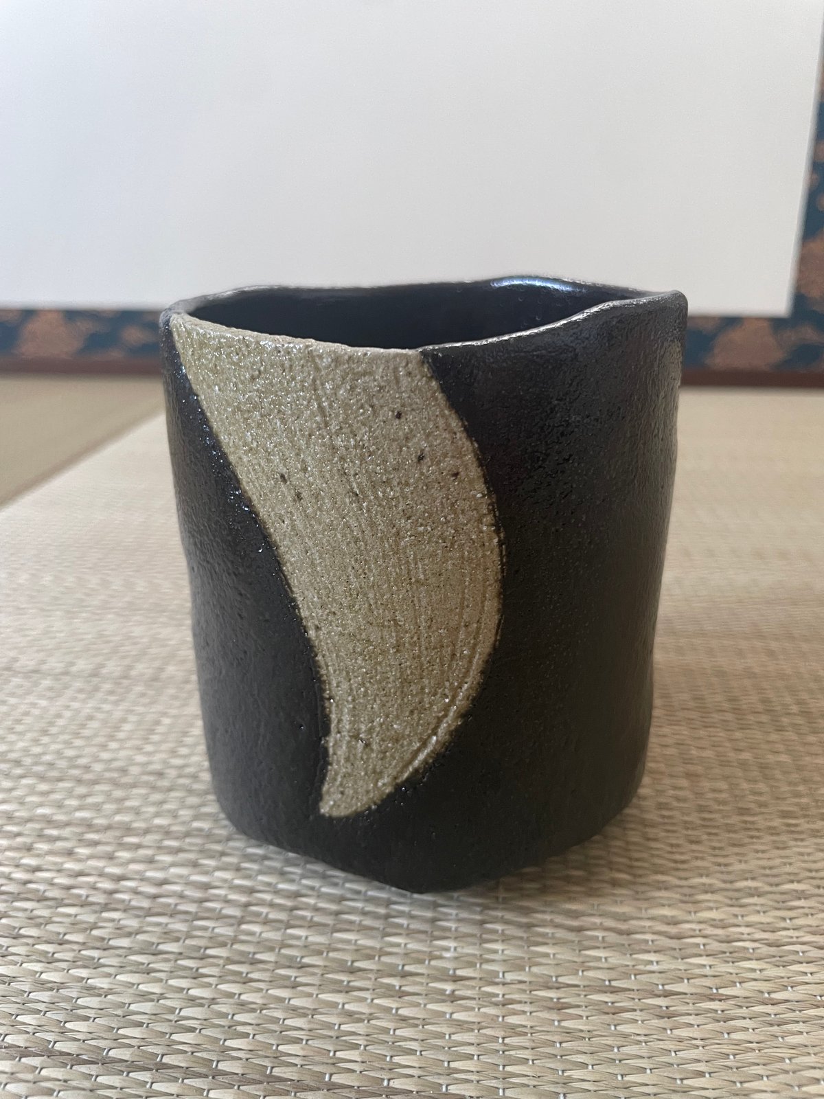 伊東桂楽　空中作写 寒月茶碗　共箱　茶道具　筒茶碗　楽焼　京都　桂窯 伊東桂楽 空中作写 寒月茶碗 共箱 茶道具 筒茶碗 楽焼 京都 桂窯