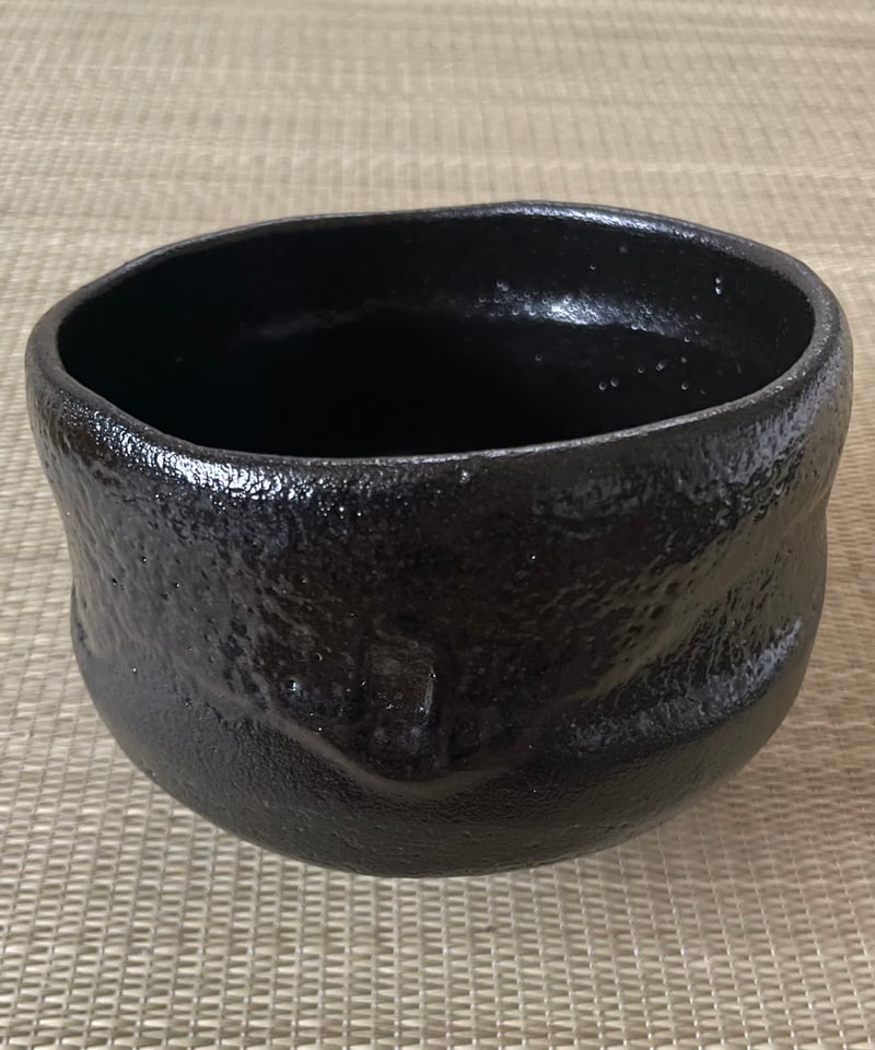 古い 楽焼 楽茶碗 黒楽 茶碗 楽印 木箱入り 古い 楽焼 楽茶碗 黒楽 茶碗 楽印 木箱入り