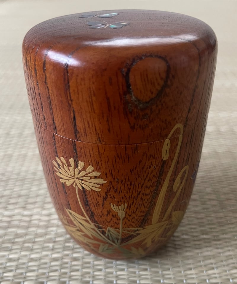 美品:在銘桐箱付き】中林星山造 春草ニ蝶 欅 長棗 春野 棗 | ginyoudo