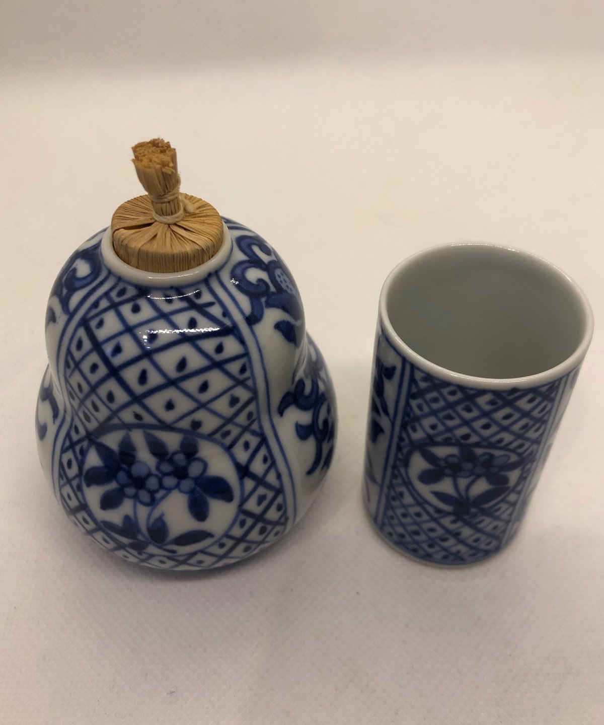 美品 在銘】和峰造 染め付け 茶箱用振り出し・茶巾筒セット | ginyoudo