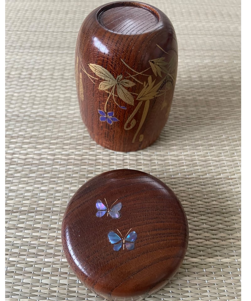 美品:在銘桐箱付き】中林星山造 春草ニ蝶 欅 長棗 春野 棗 | ginyoudo