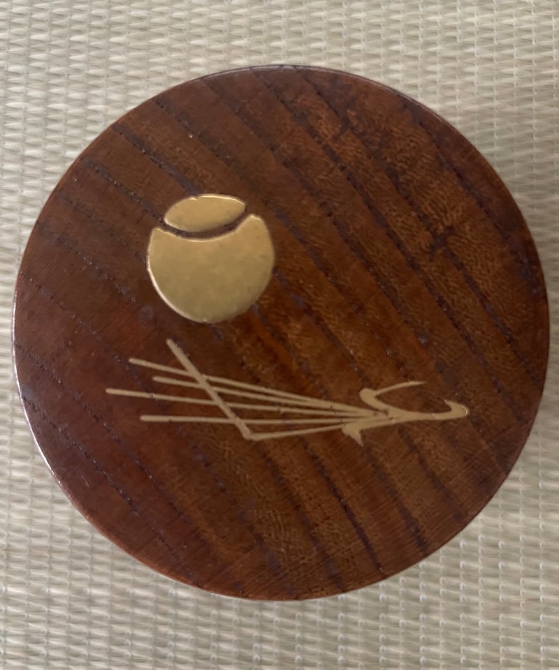 美品】拭漆 欅 胴張棗 ツボツボ文様に五葉の松 | ginyoudo