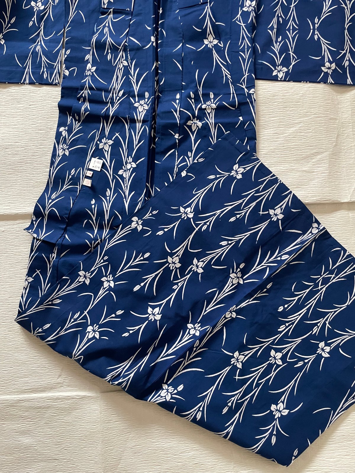 美品】竺仙謹製 浴衣 仕立て上がり 本型染め 綿コーマ 青 菖蒲 | ginyoudo