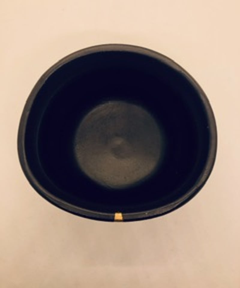 ドラ公式アカウント　瀬戸焼　舟形　瀬戸黒茶碗　時代箱付　V　R4422 ドラ公式アカウント様 ドラ公式アカウント 瀬戸焼 舟形 瀬戸黒茶碗