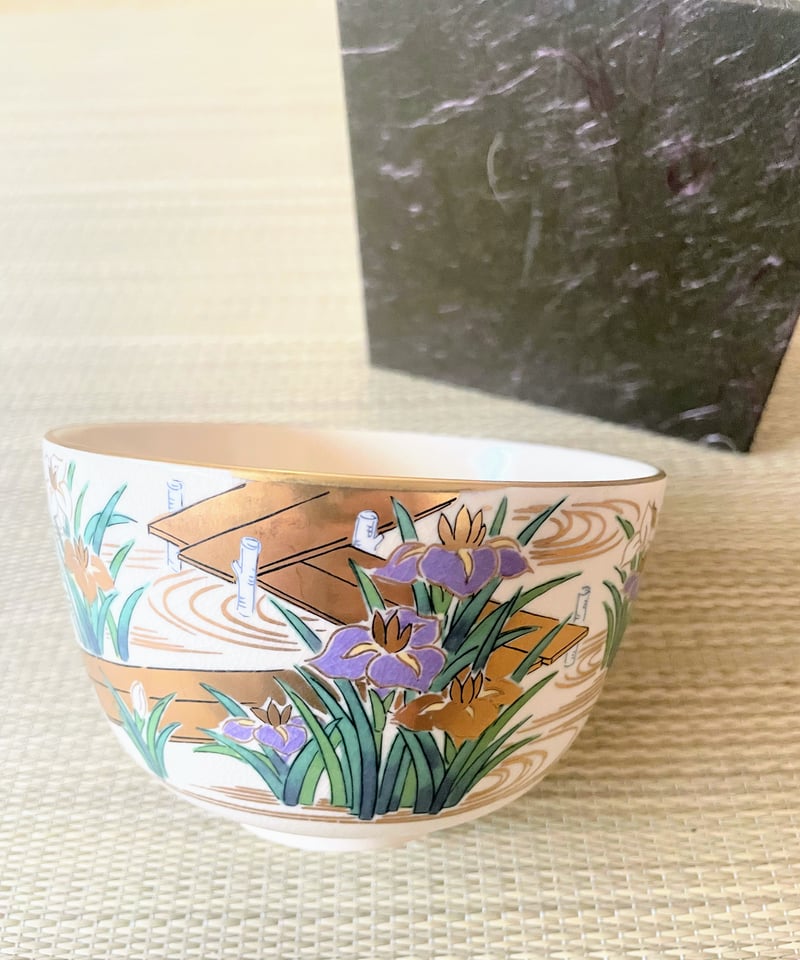 美品 在銘 紙箱付】瑞豊造 燕子花に八ツ橋図 茶碗 | ginyoudo