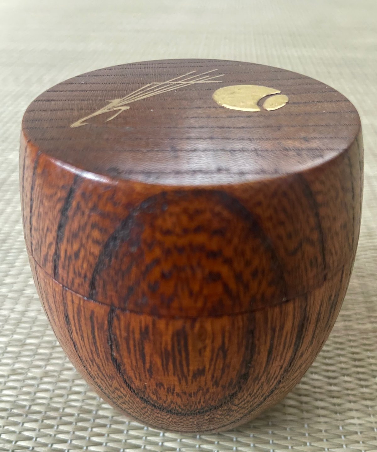 美品】拭漆 欅 胴張棗 ツボツボ文様に五葉の松 | ginyoudo