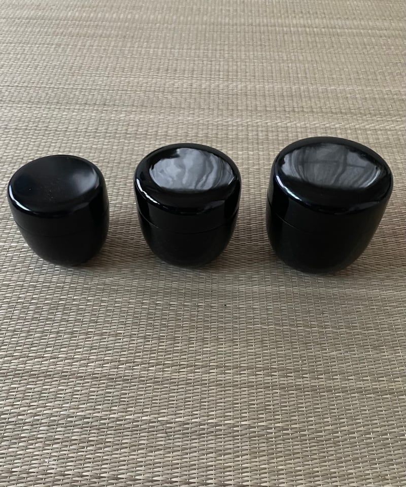 美品 未使用保管品】木製 漆塗り 仕覆付き黒棗 正絹名物裂「十色間道