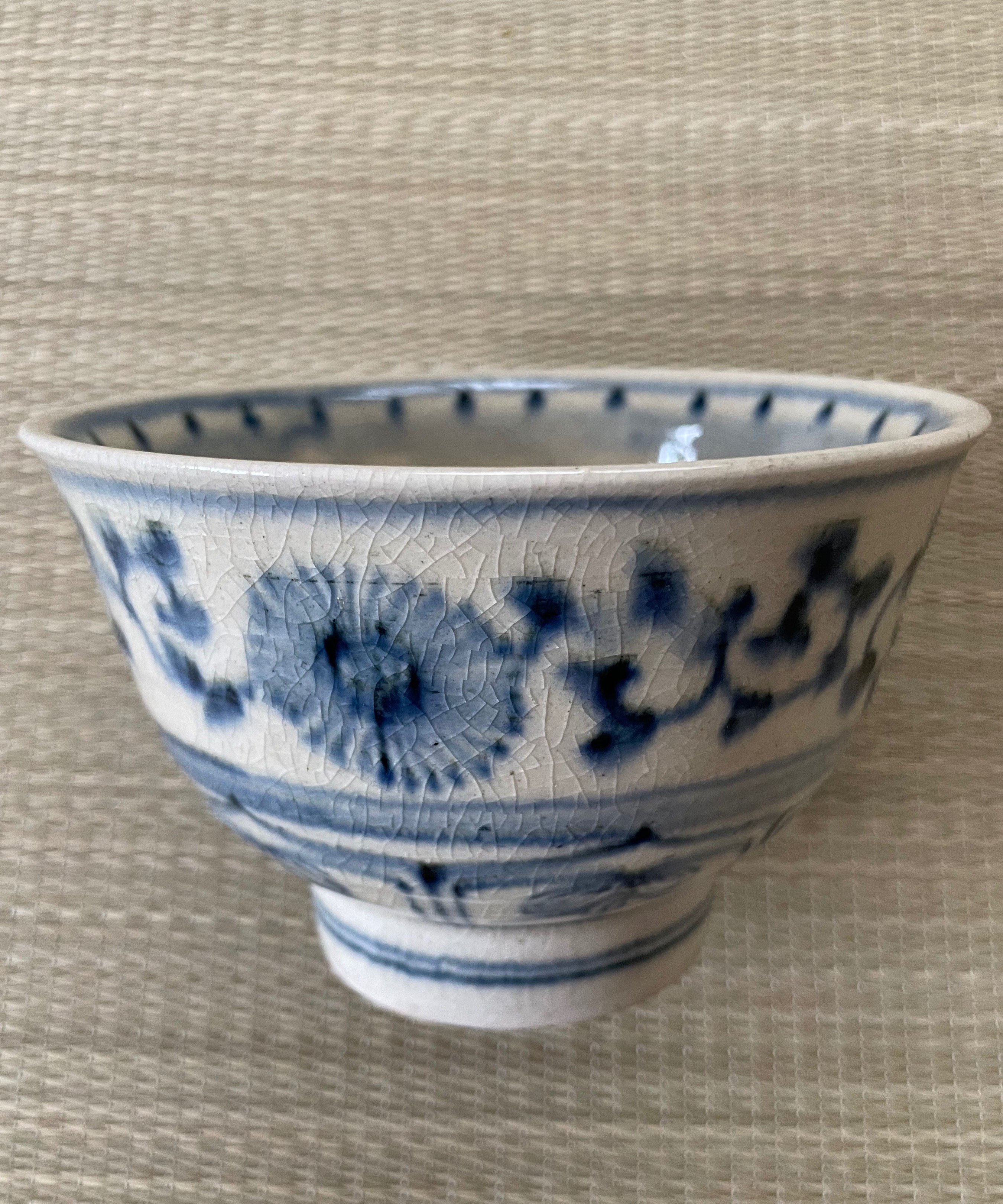 骨董　アンティーク　安南　絞手　茶碗　ベトナム古陶磁　蜻蛉手茶碗 original