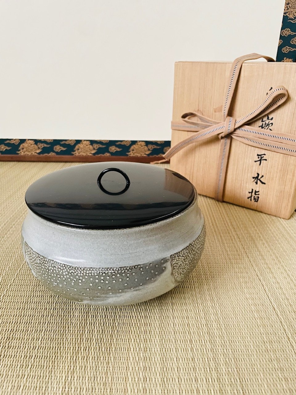 美品 桐共箱付】在銘 寄窯 高垣篤造 象嵌 平水指 | ginyoudo