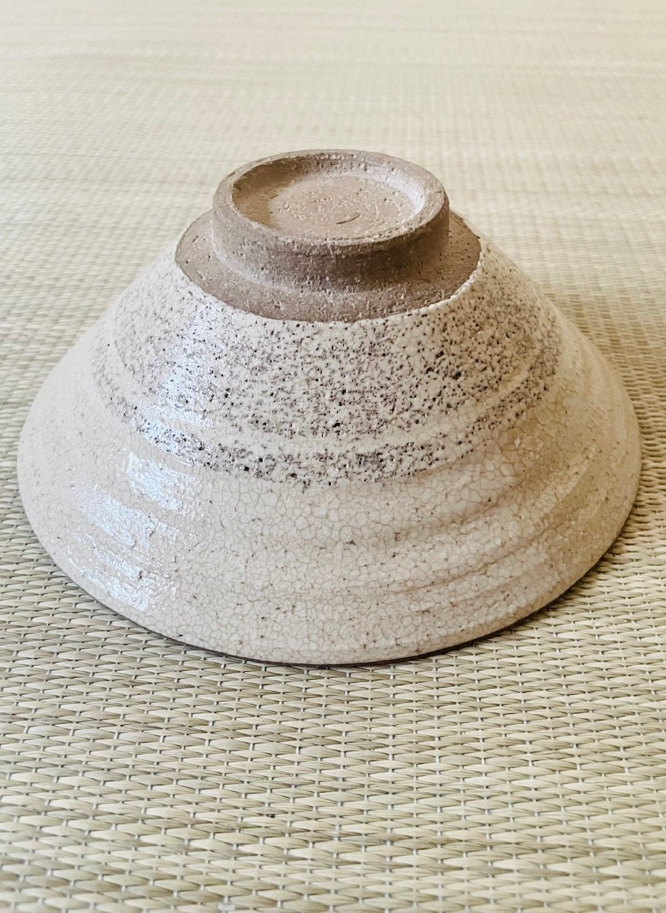 美品 桐共箱付】在銘 松本鉄山造 鐵山 唐津 平茶碗 夏茶碗 | ginyoudo