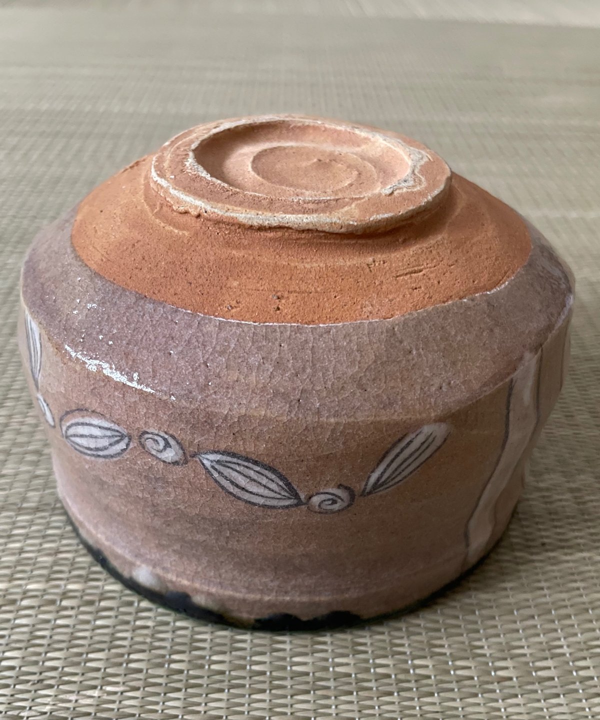 美品桐箱付き】在銘 菊泉窯 田中源彦造 赤織部 織部焼茶碗 | ginyoudo
