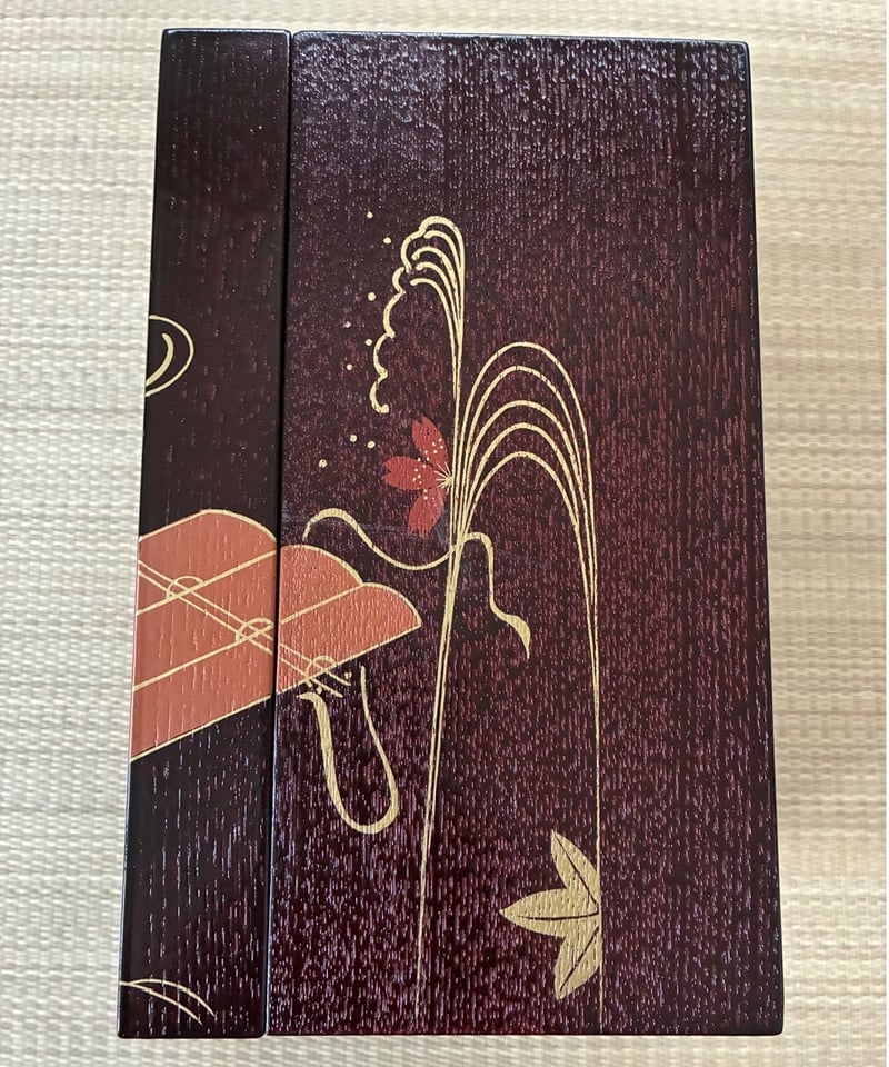茶道具　茶箱　花筏　花筏蒔絵　久突　茶箱一式 美品】 利休茶箱/茶筅筒平棗セット 花筏に竜田川と銀杏 桐製 茶箱