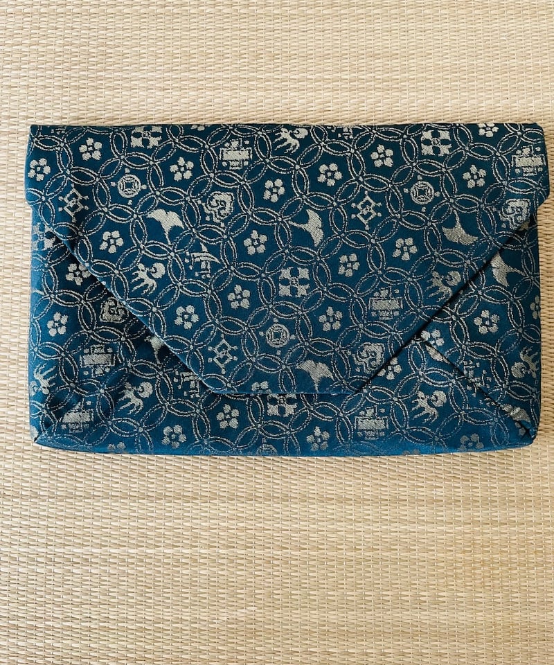 美品】龍村美術織物謹製 正絹 宗薫手銀杏文緞子 数寄屋袋（B） | ginyoudo