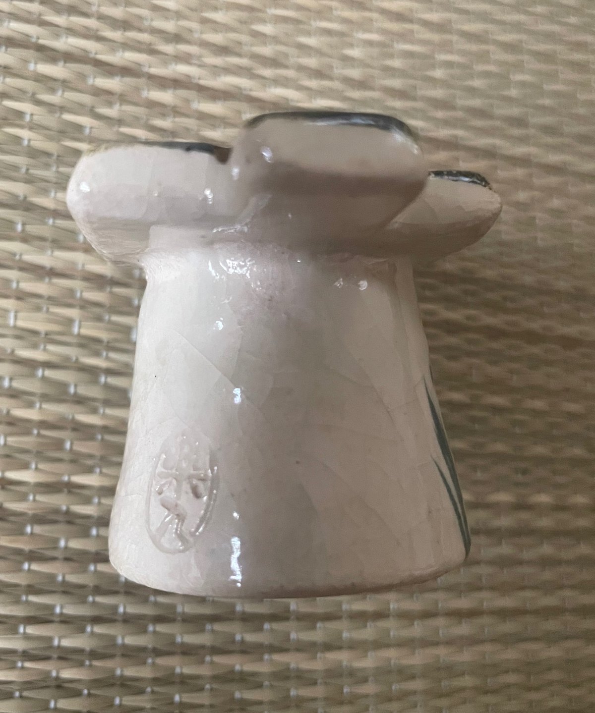 在銘美品】楽入造 白楽 八ツ橋に菖蒲 蓋置 | ginyoudo