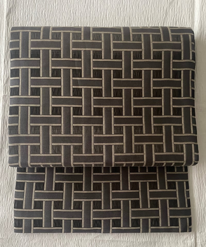 美品 未使用保管品】西陣織タグ付き 格子柄 網掛け 名古屋帯 グレー