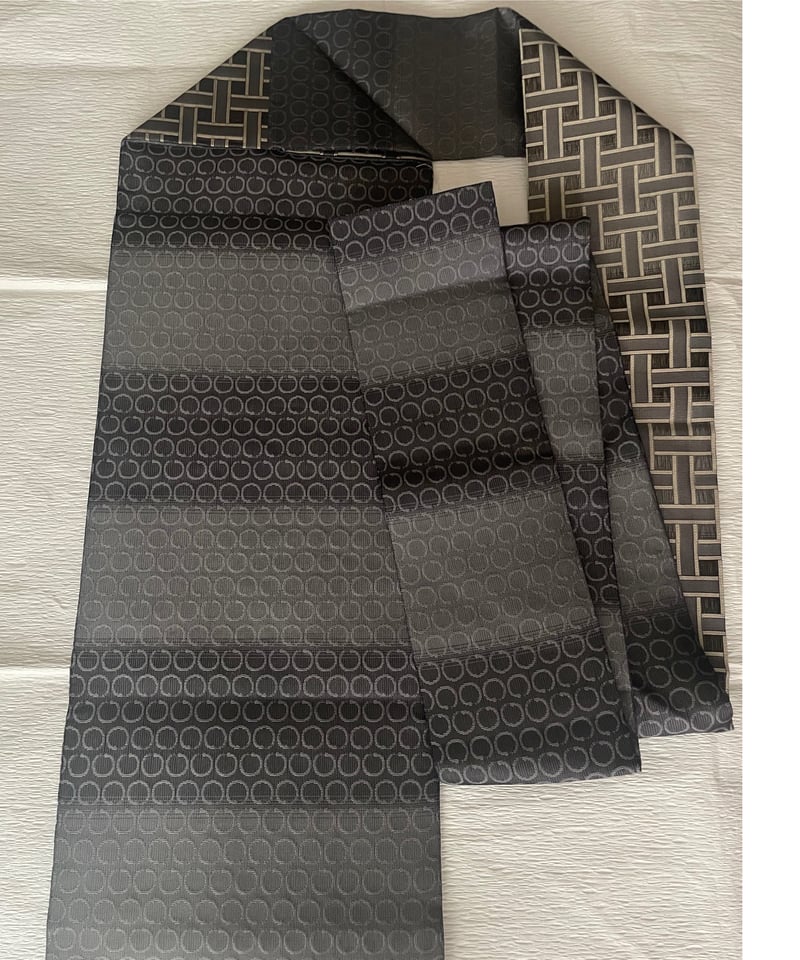 名古屋帯　古典柄　グレーブラック　金彩 楽天市場】【クーポンご利用で最大10％OFF!】名古屋帯 黒紫 博多 八寸