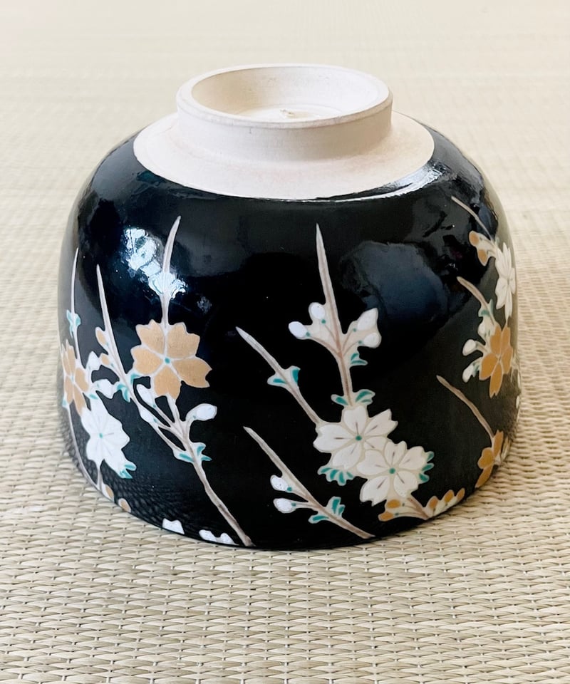在銘 紙箱付】宮地英香 黒仁清 桜 さくら 茶碗 | ginyoudo
