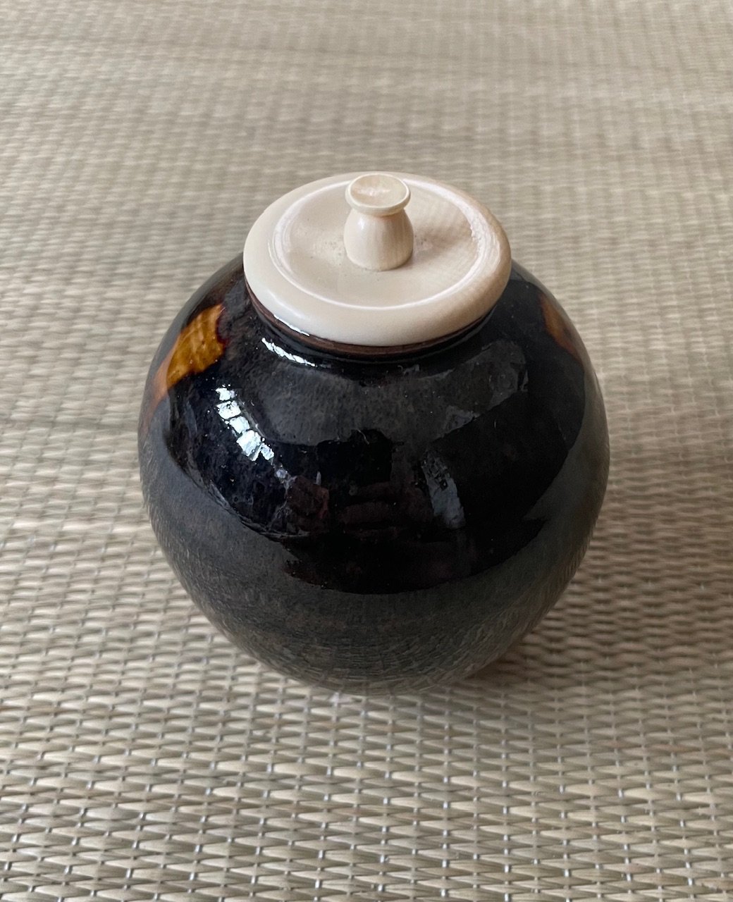 極美品 桐共箱付】山口茂造 仕覆付き 瀬戸 文琳茶入 雨龍間道 仕覆付き
