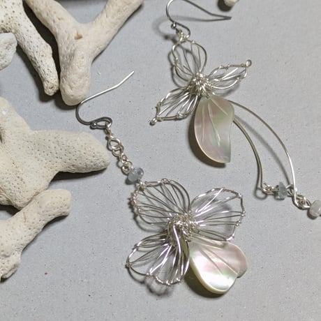 アシンメトリーピアス | STORES