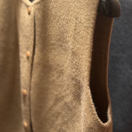 knit vest “soft”
