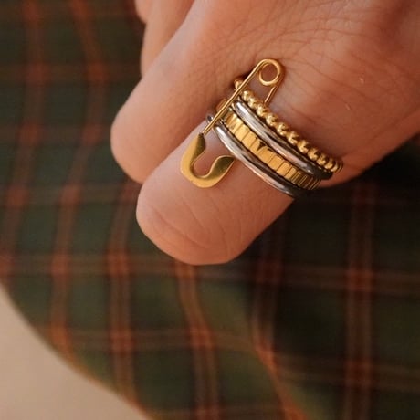 Quadruplet  ring